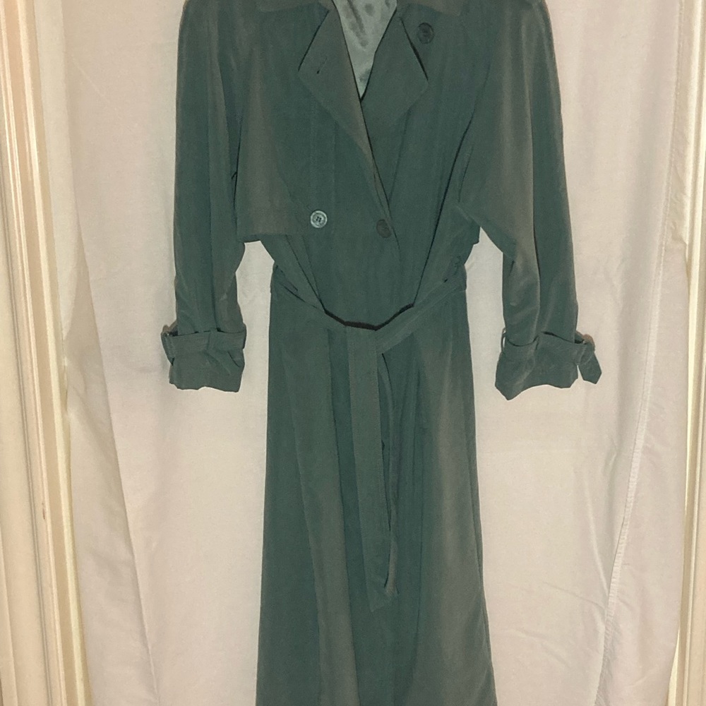 Women’s Vintage 1980s Raincoat, Sage Green